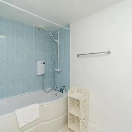 Apartman Spacious 2 Bed Southville Flat Near Harbourside Bristol