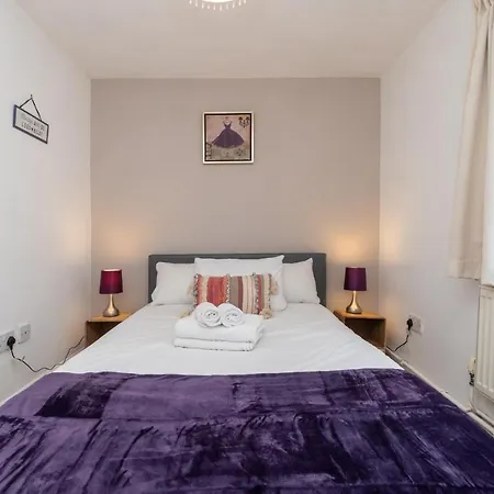 Spacious 2 Bed Southville Flat Near Harbourside Apartman *