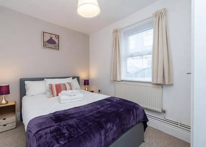 アパート Spacious 2 Bed Southville Flat Near Harbourside ブリストル