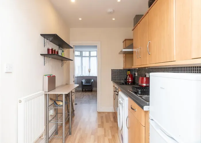 Spacious 2 Bed Southville Flat Near Harbourside 公寓 布里斯托