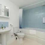 Spacious 2 Bed Southville Flat Near Harbourside Apartment *
